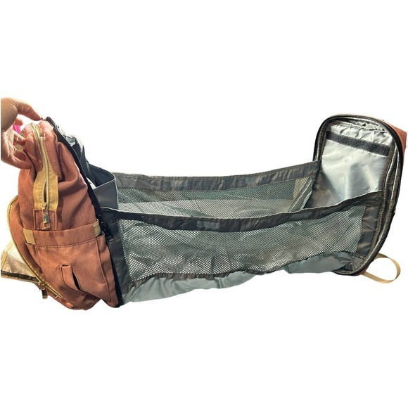 Happy LuoKa Extendable‎ Diaper Bag with Changing Station - Picture 6 of 6